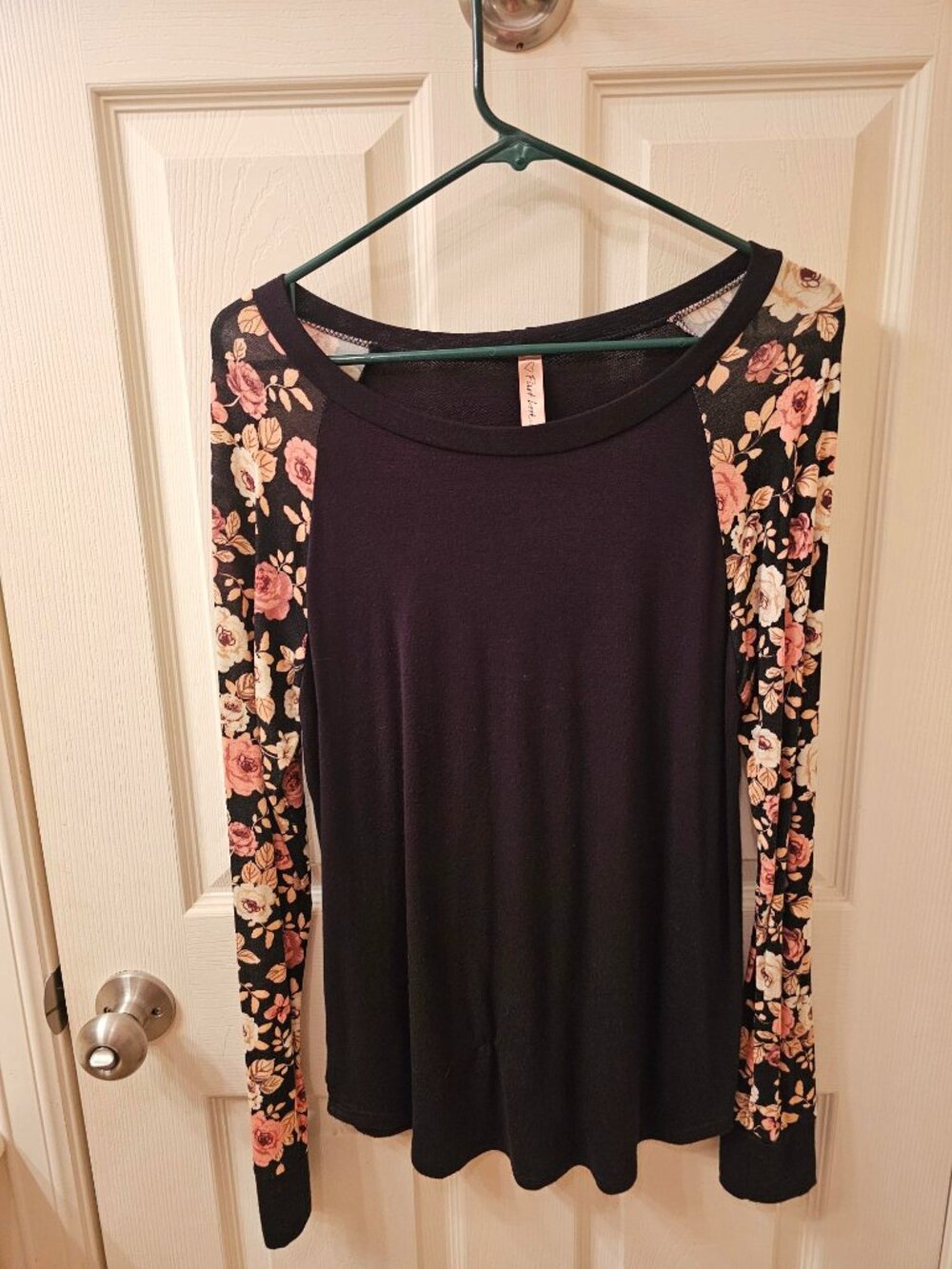 First Love Medium Black Blouse w / Floral Sleeve Detail